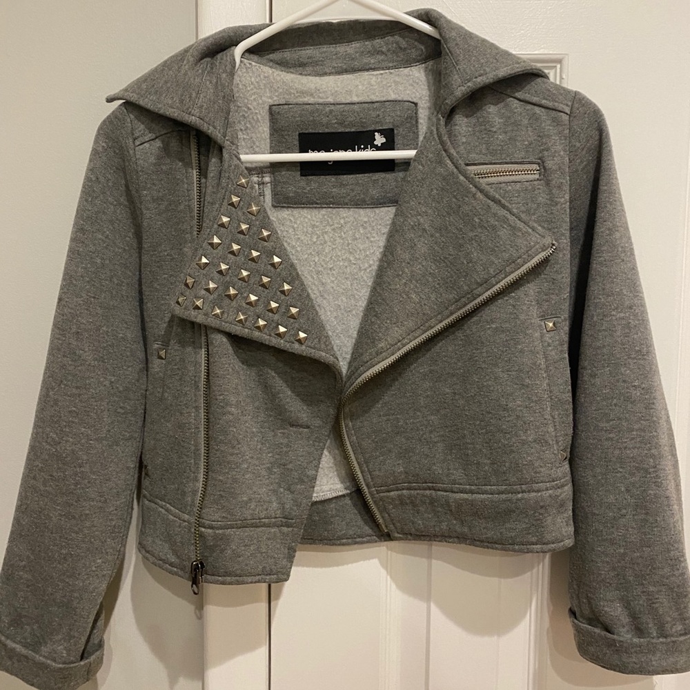 gray jacket